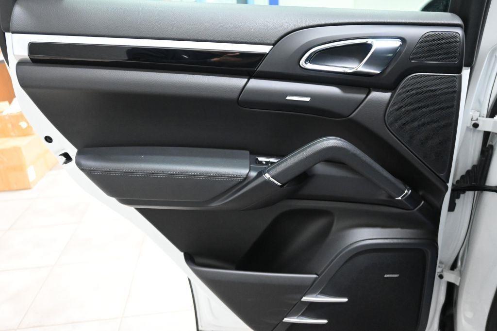 Porsche Cayenne  2018