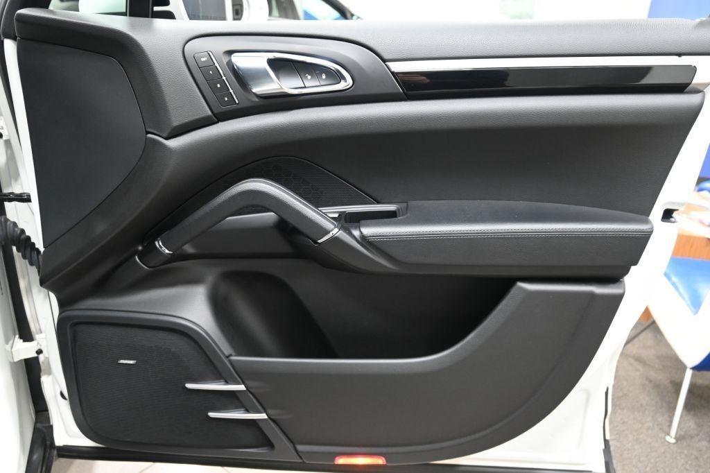 Porsche Cayenne  2018