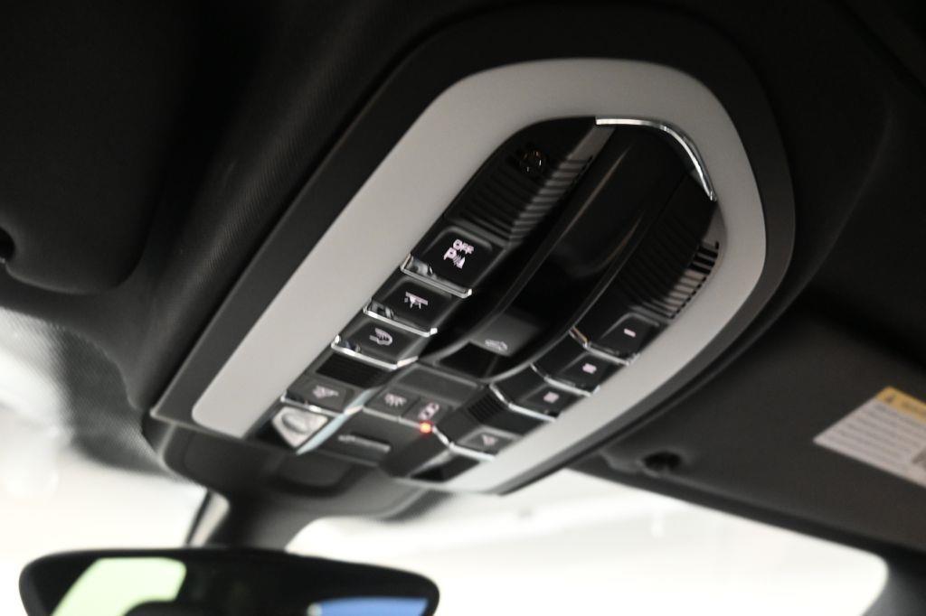 Porsche Cayenne  2018