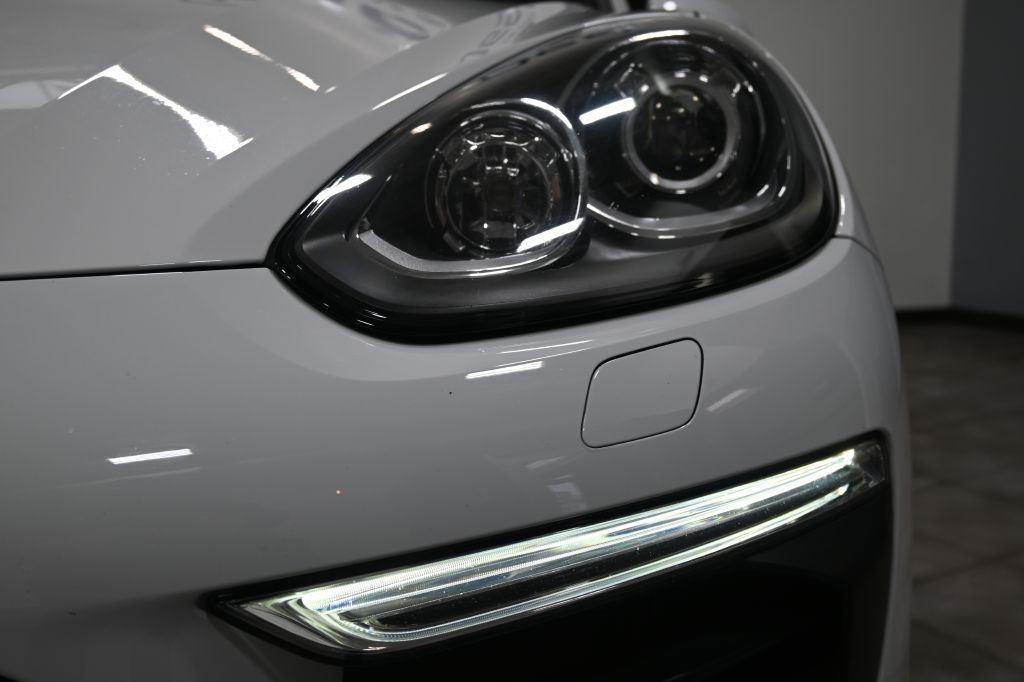 Porsche Cayenne  2018