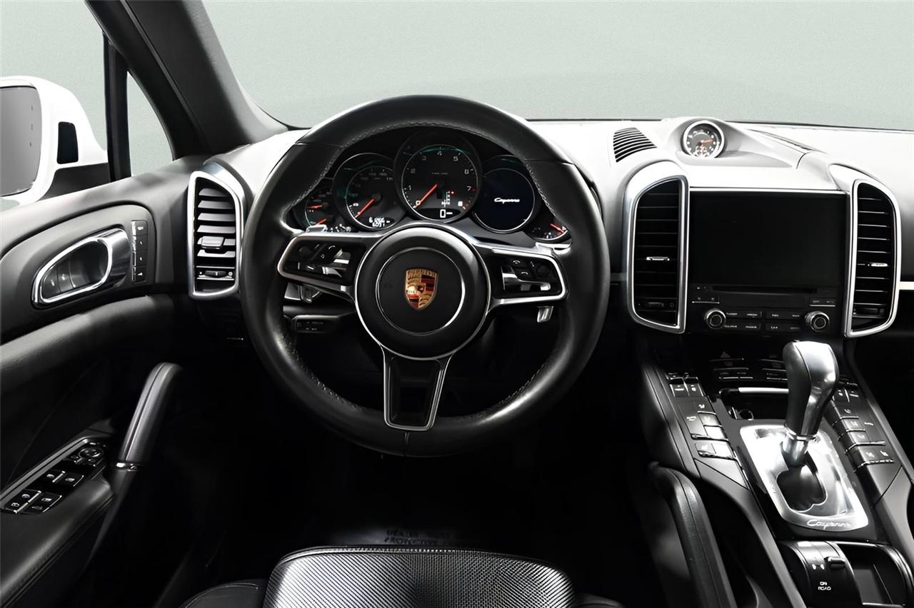 Porsche Cayenne  2018