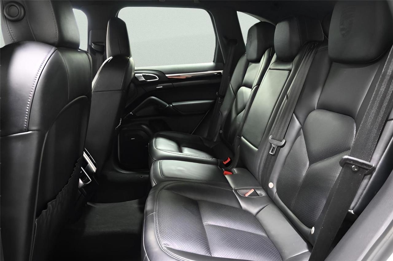 Porsche Cayenne  2018