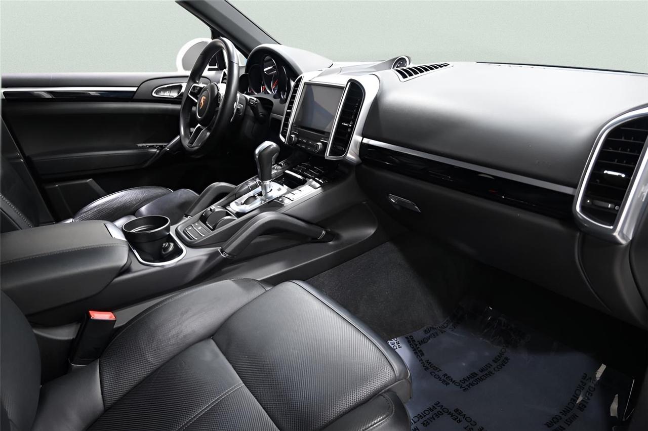 Porsche Cayenne  2018