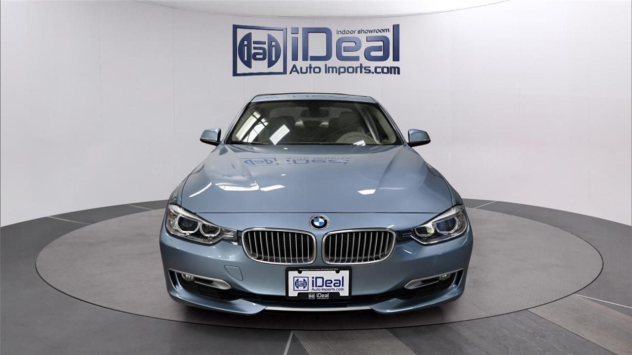 BMW 3-Series  2013