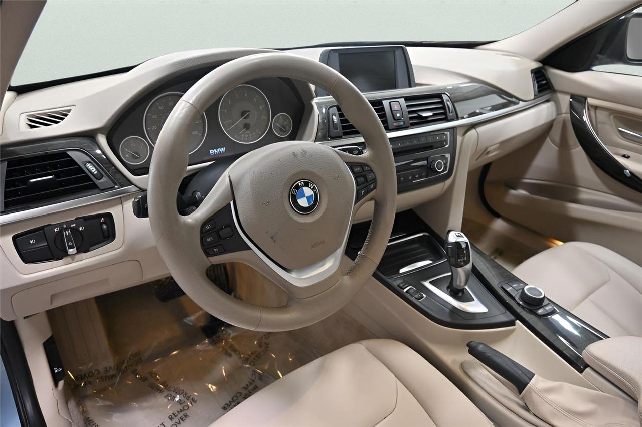 BMW 3-Series  2013