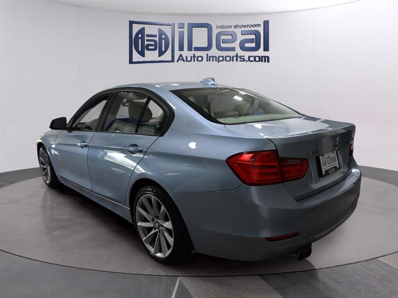 BMW 3-Series  2013