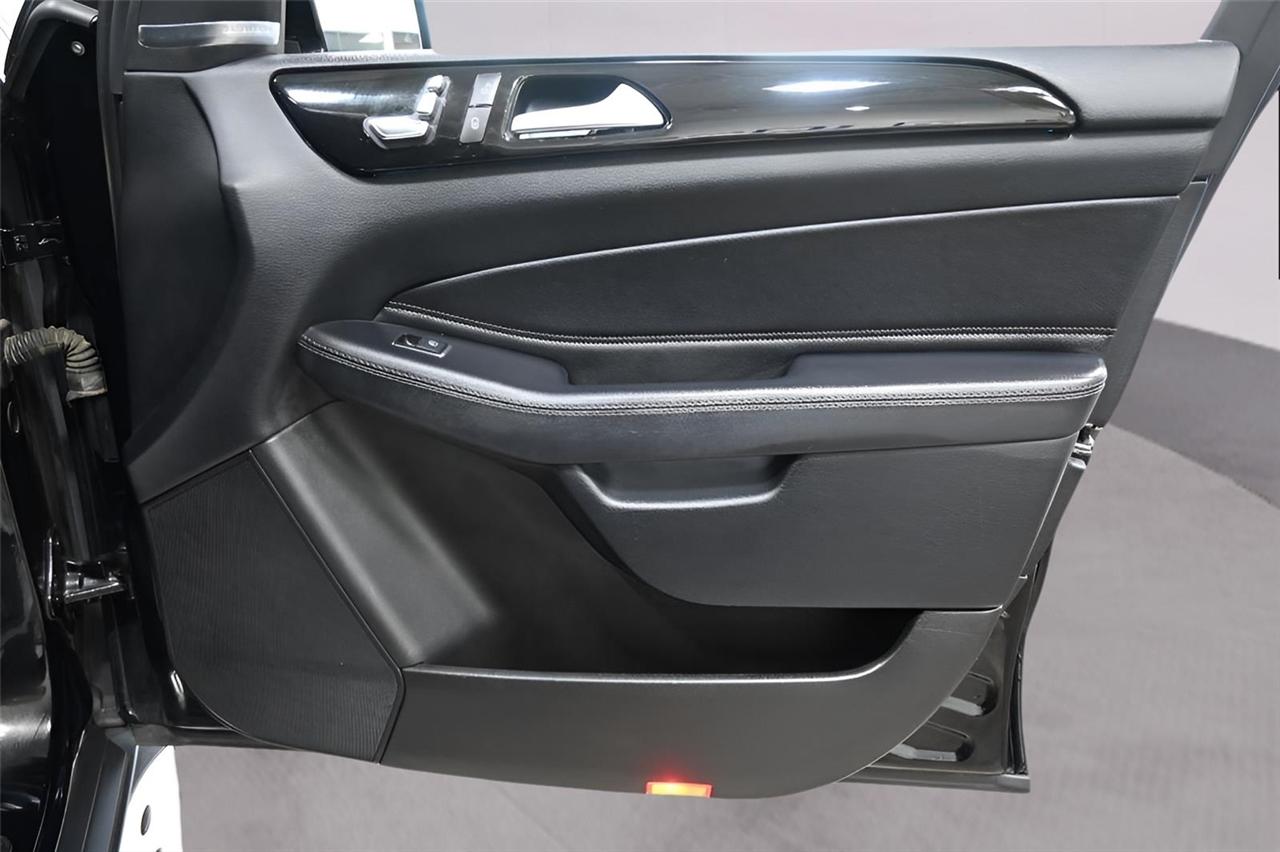 Mercedes-Benz GLE-Class  2017