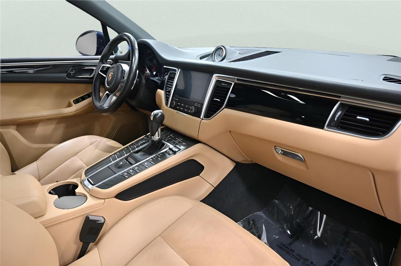 Porsche Macan  2018