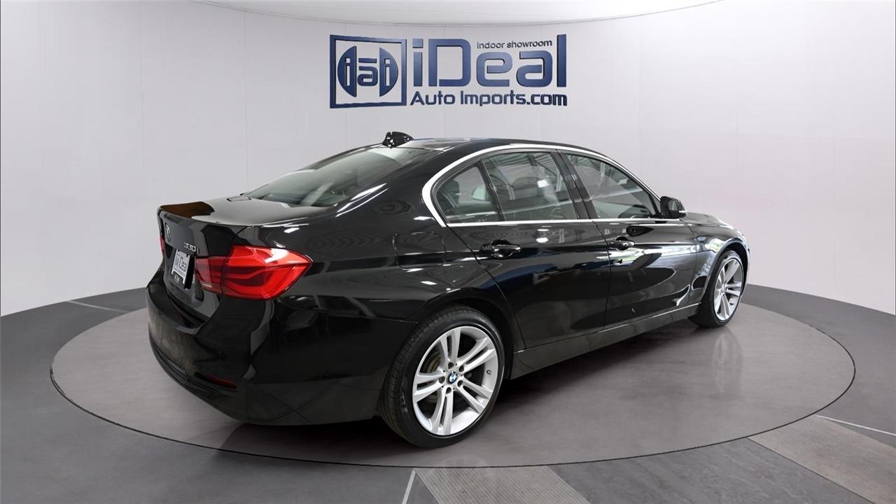 BMW 3-Series 330xi 4D Sedan 2018