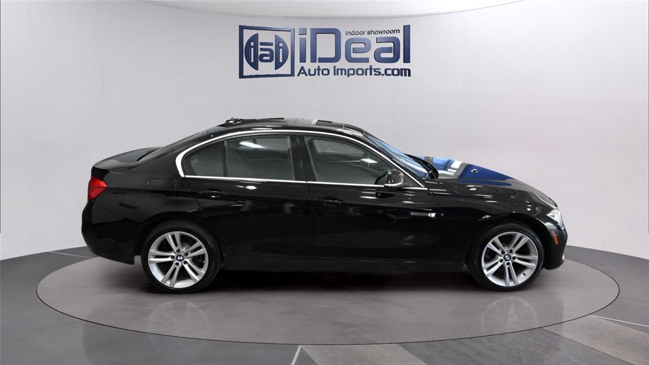 BMW 3-Series 330xi 4D Sedan 2018