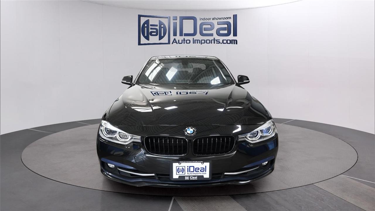 BMW 3-Series 330xi 4D Sedan 2018