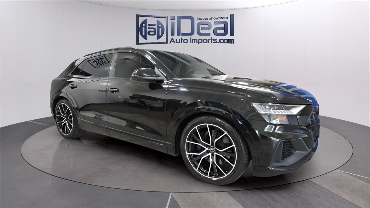 Audi SQ8  2022