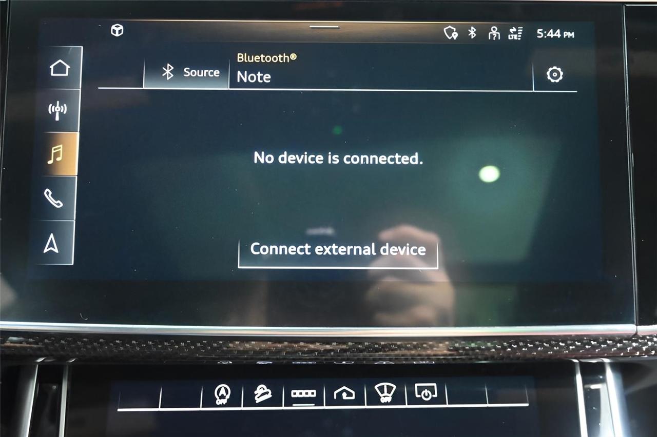 Audi SQ8  2022