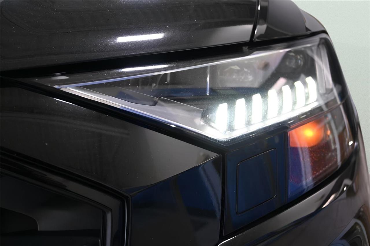 Audi SQ8  2022