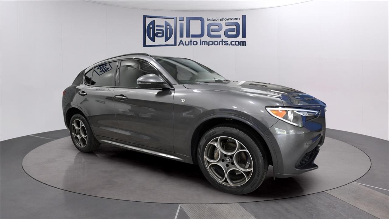 Alfa Romeo Stelvio  2022