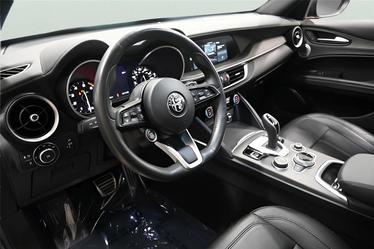 Alfa Romeo Stelvio  2022