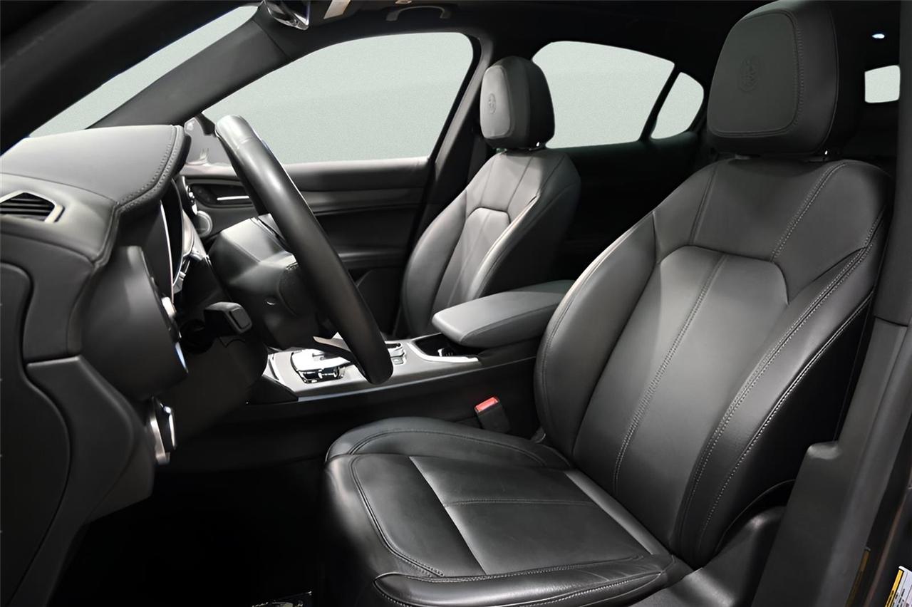 Alfa Romeo Stelvio  2022