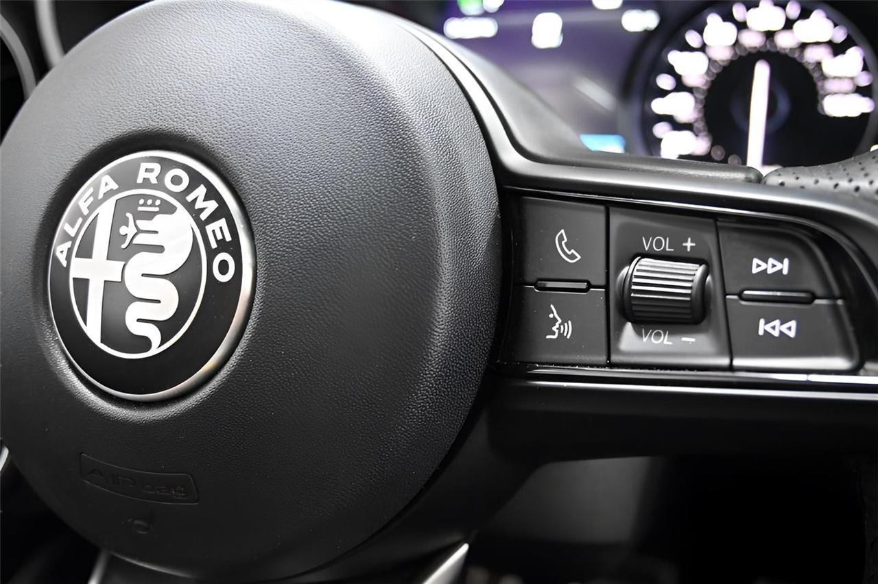 Alfa Romeo Stelvio  2022