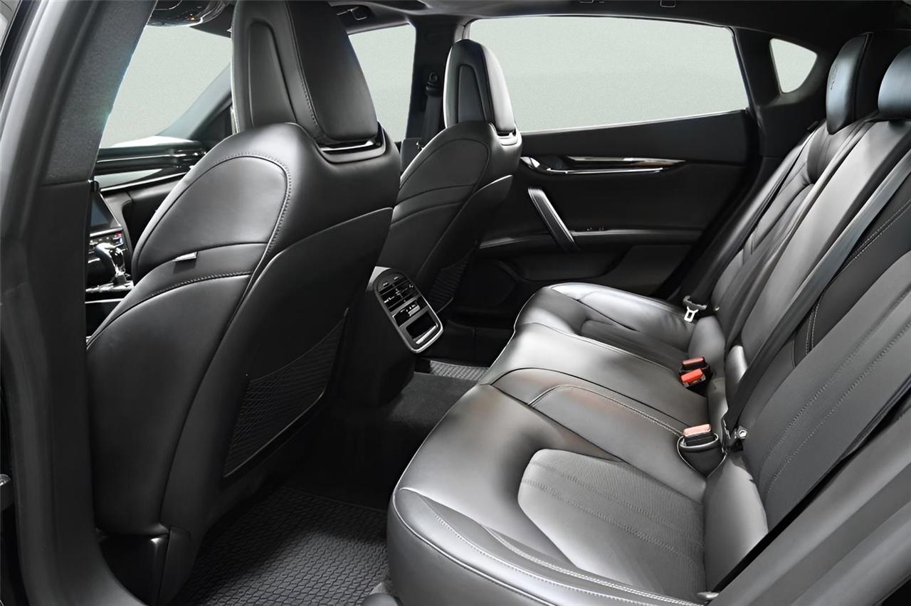 Maserati Quattroporte  2018