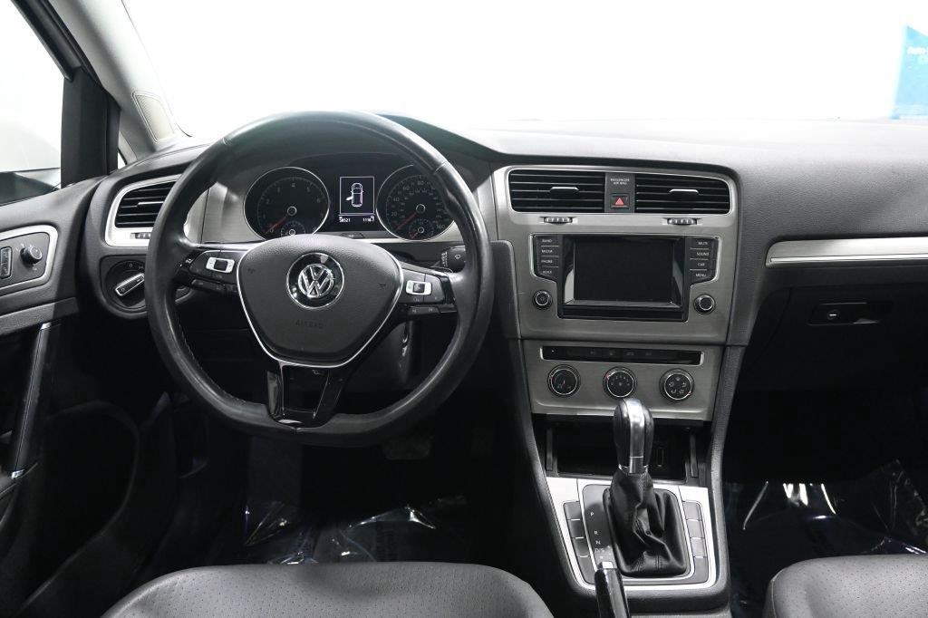 Volkswagen Golf  2015
