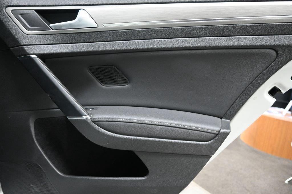 Volkswagen Golf  2015