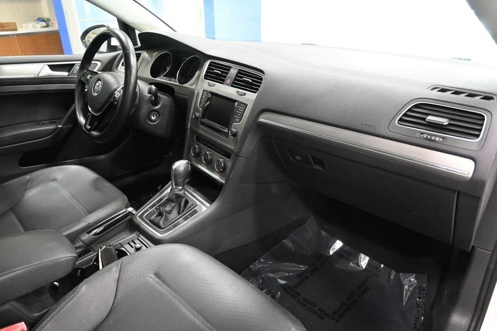 Volkswagen Golf  2015