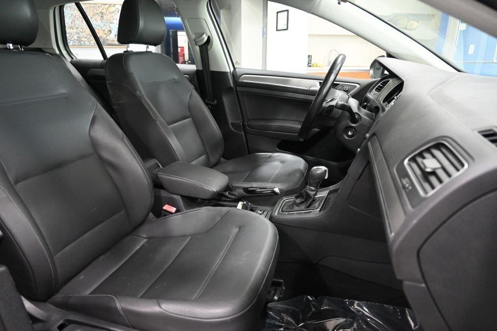 Volkswagen Golf  2015