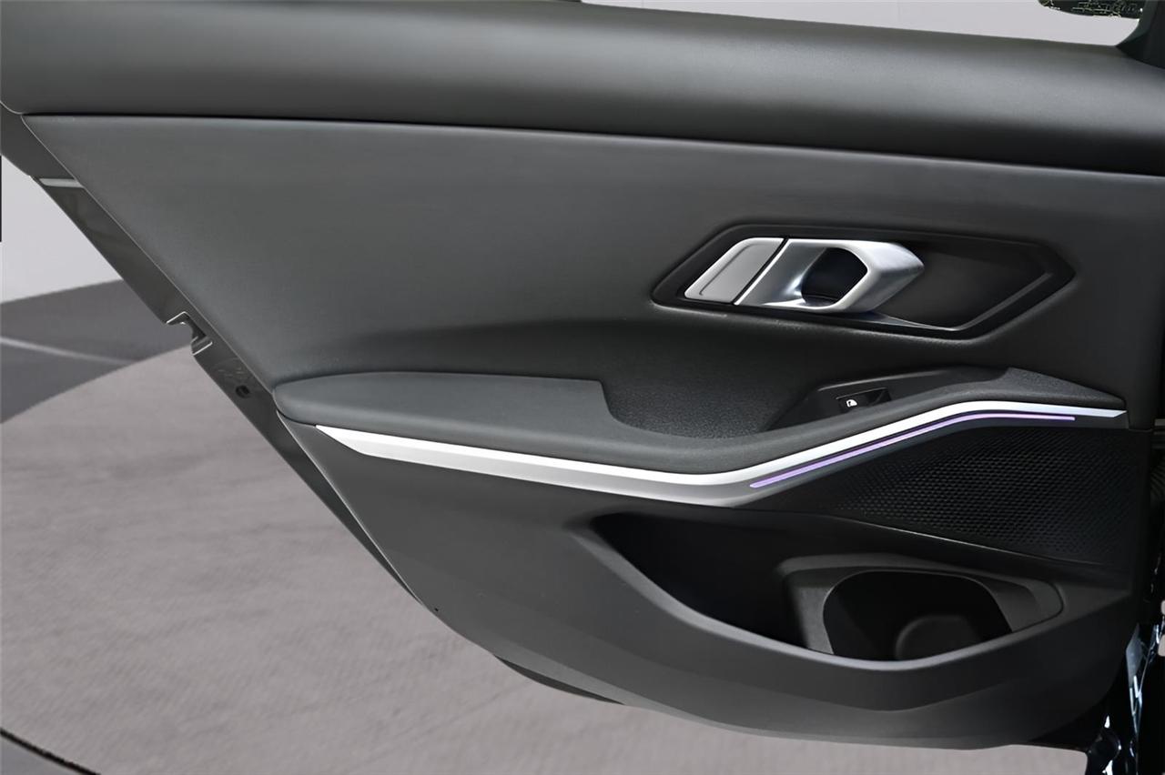 BMW 3-Series  2020