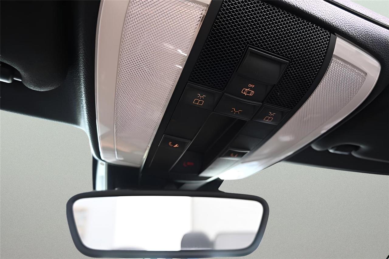 Mercedes-Benz E-Class  2014