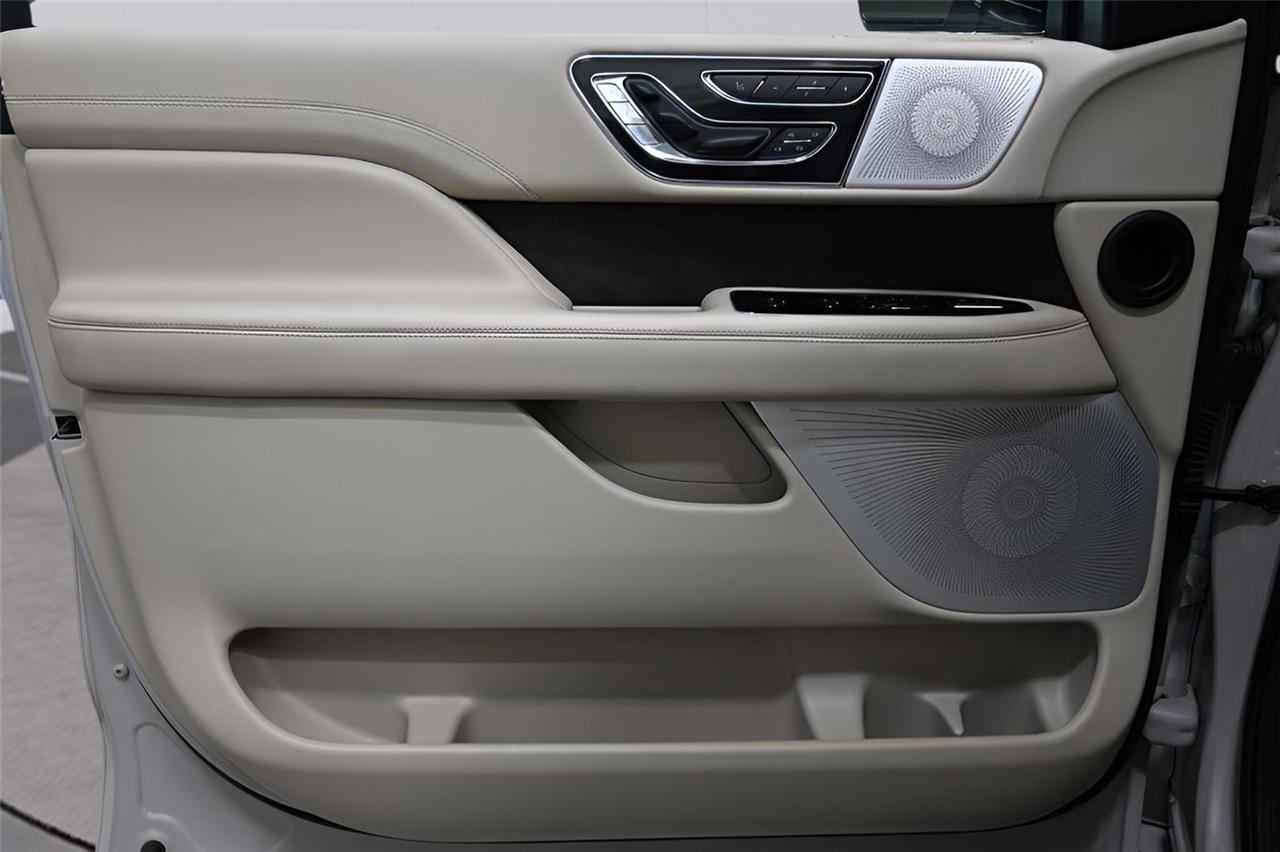 Lincoln Navigator  2021