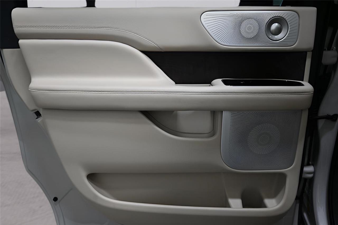 Lincoln Navigator  2021