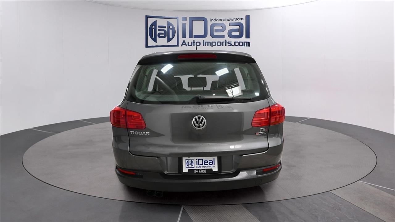Volkswagen Tiguan  2016