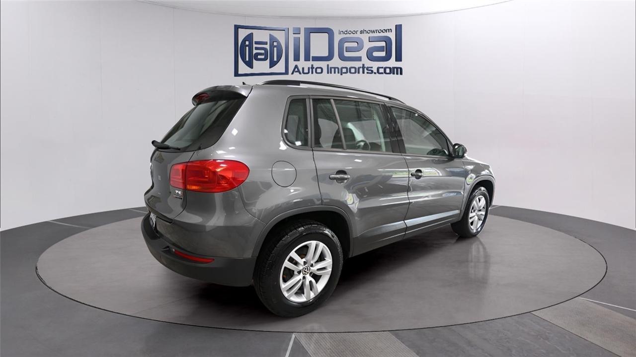 Volkswagen Tiguan  2016