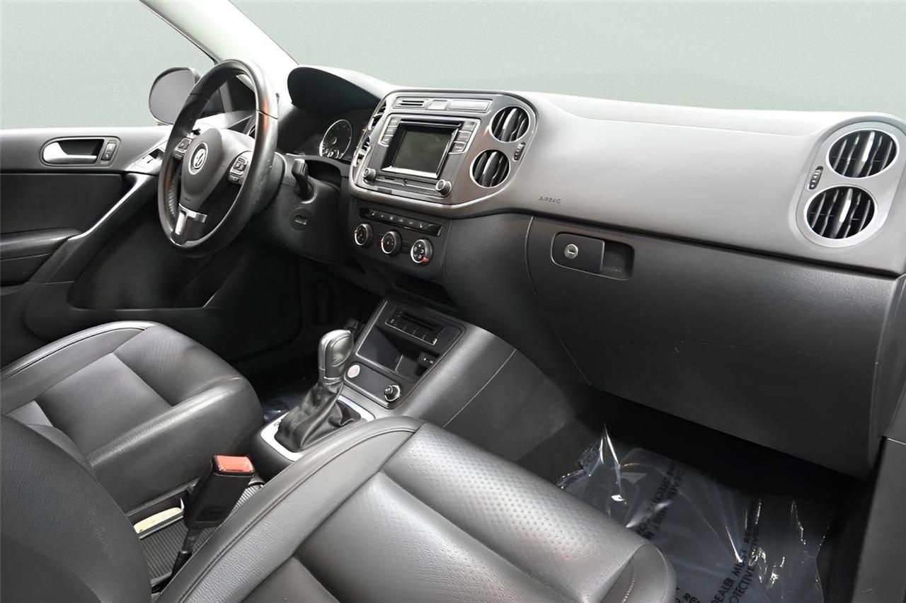 Volkswagen Tiguan  2016
