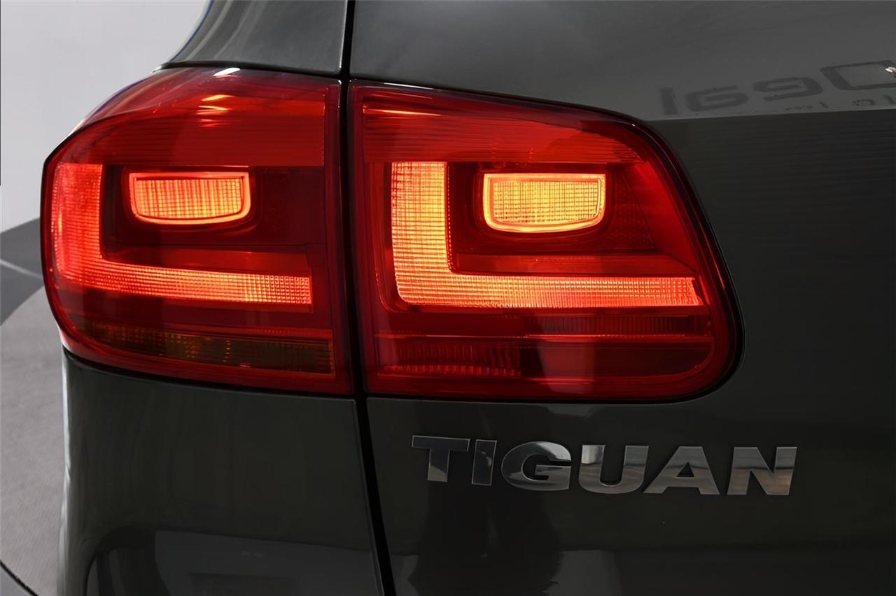 Volkswagen Tiguan  2016