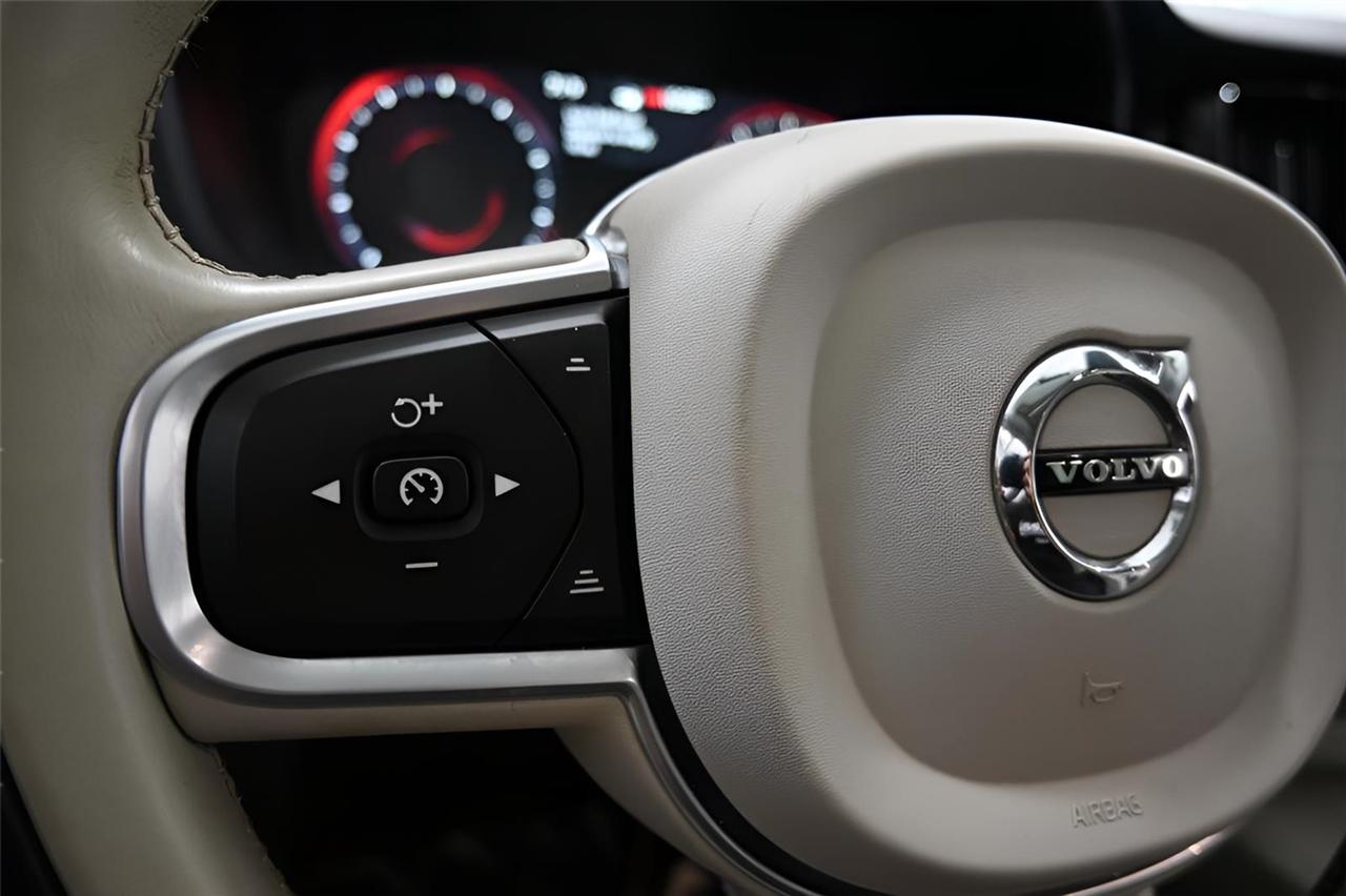 Volvo XC60  2020