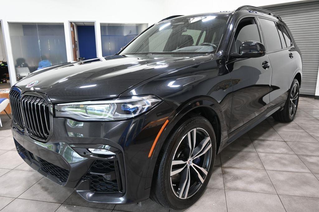 2022 BMW X7 M50I
