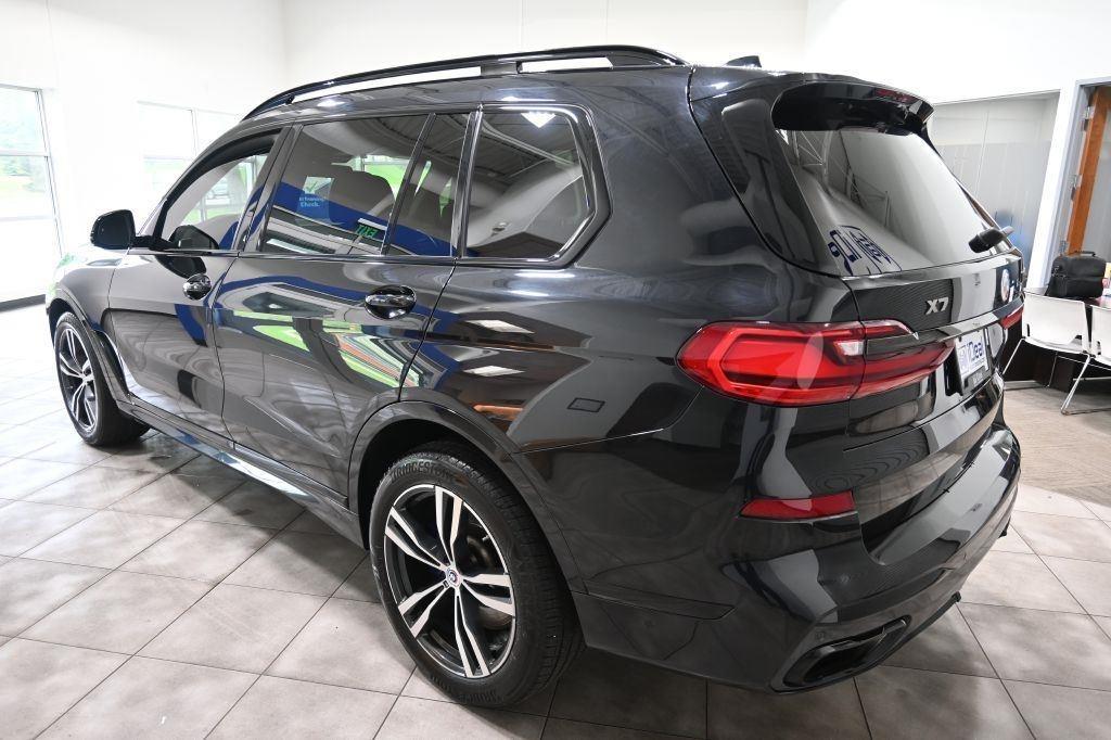 BMW X7  2022