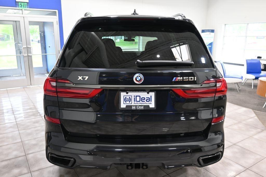 BMW X7  2022