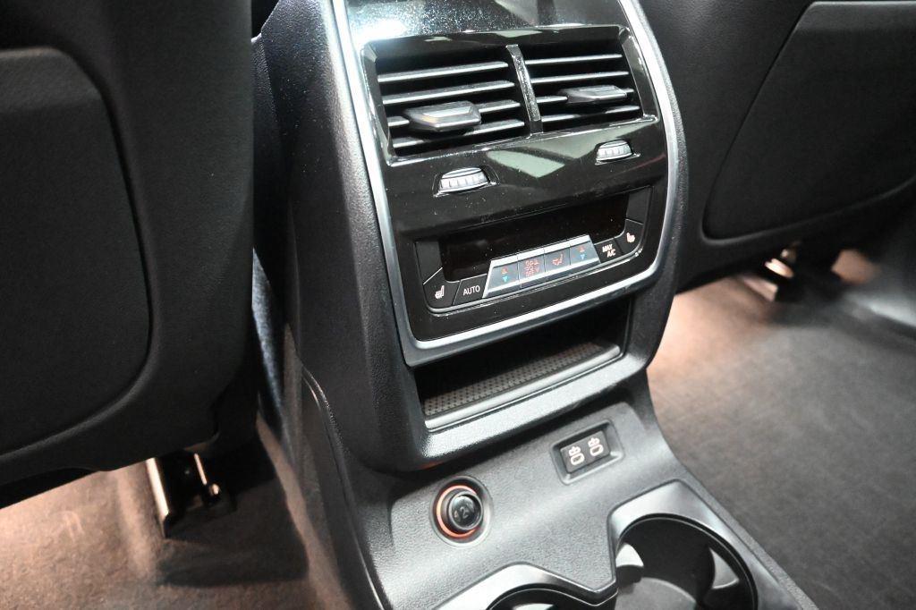 BMW X7  2022