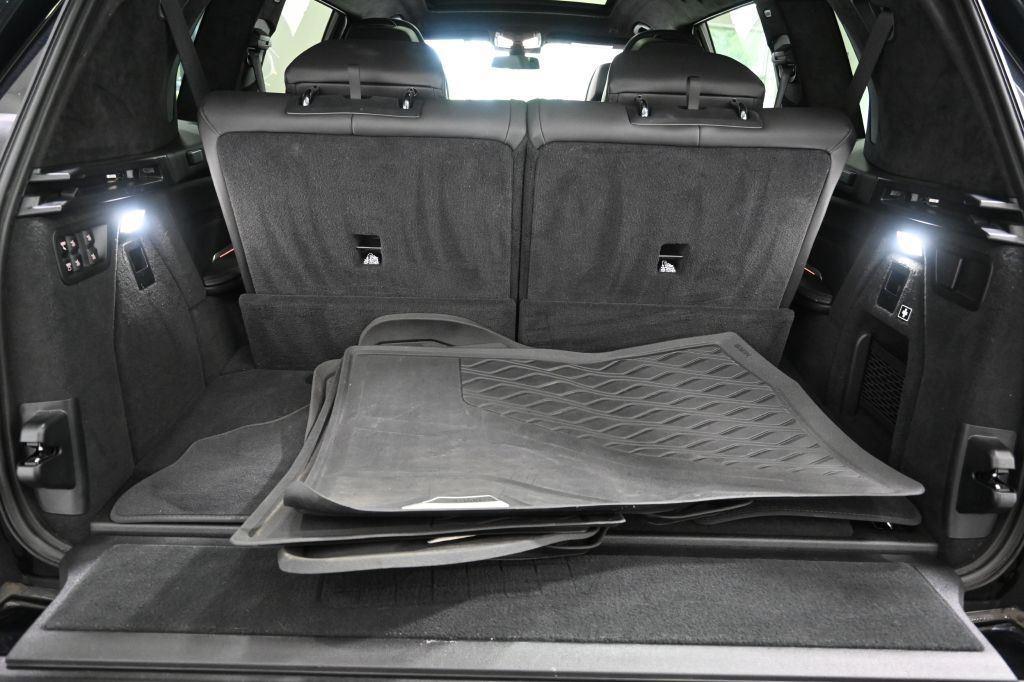 BMW X7  2022