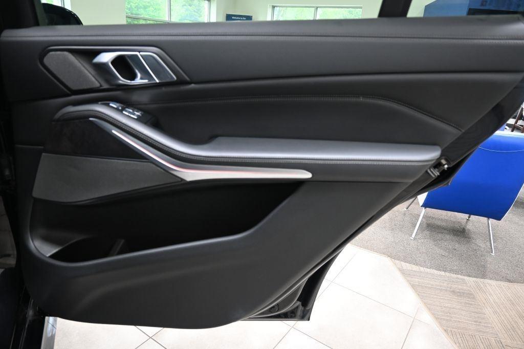 BMW X7  2022