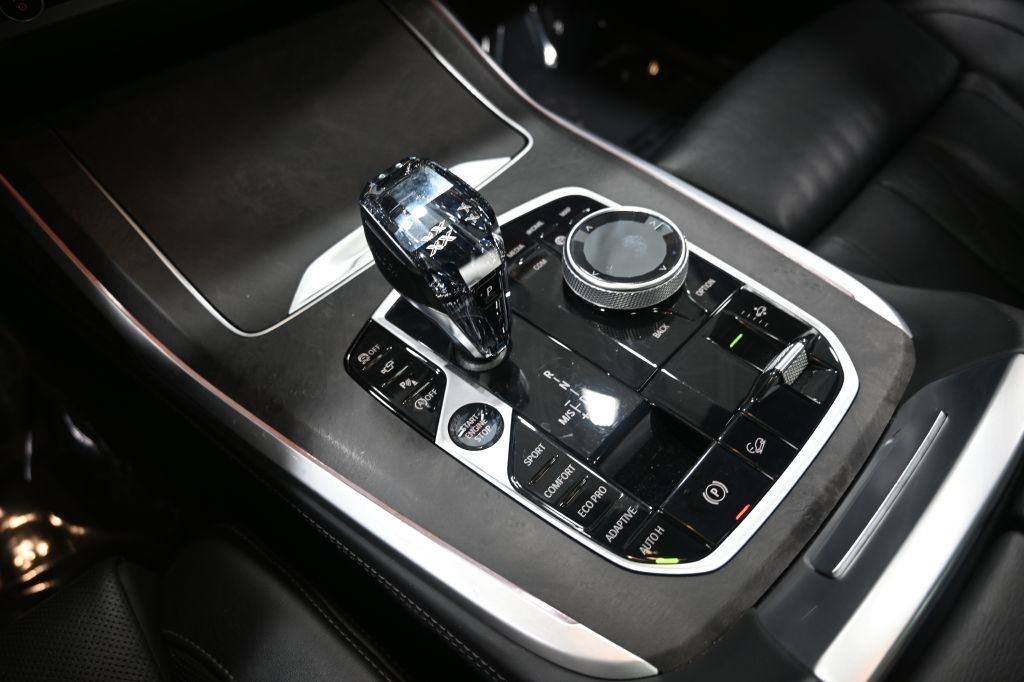 BMW X7  2022