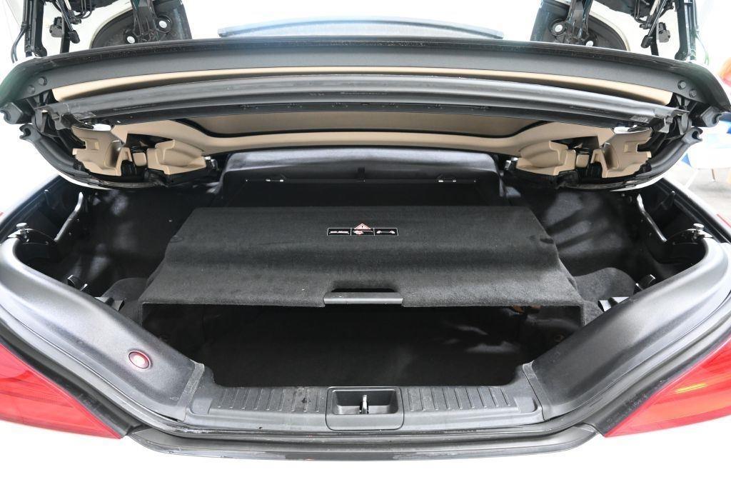 Mercedes-Benz SL-Class  2013