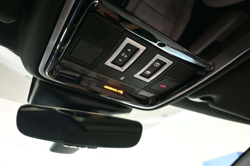 Land Rover Range Rover Velar  2020