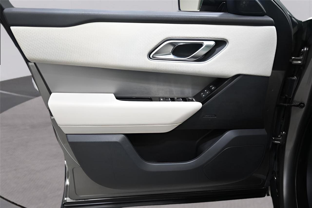 Land Rover Range Rover Velar  2020