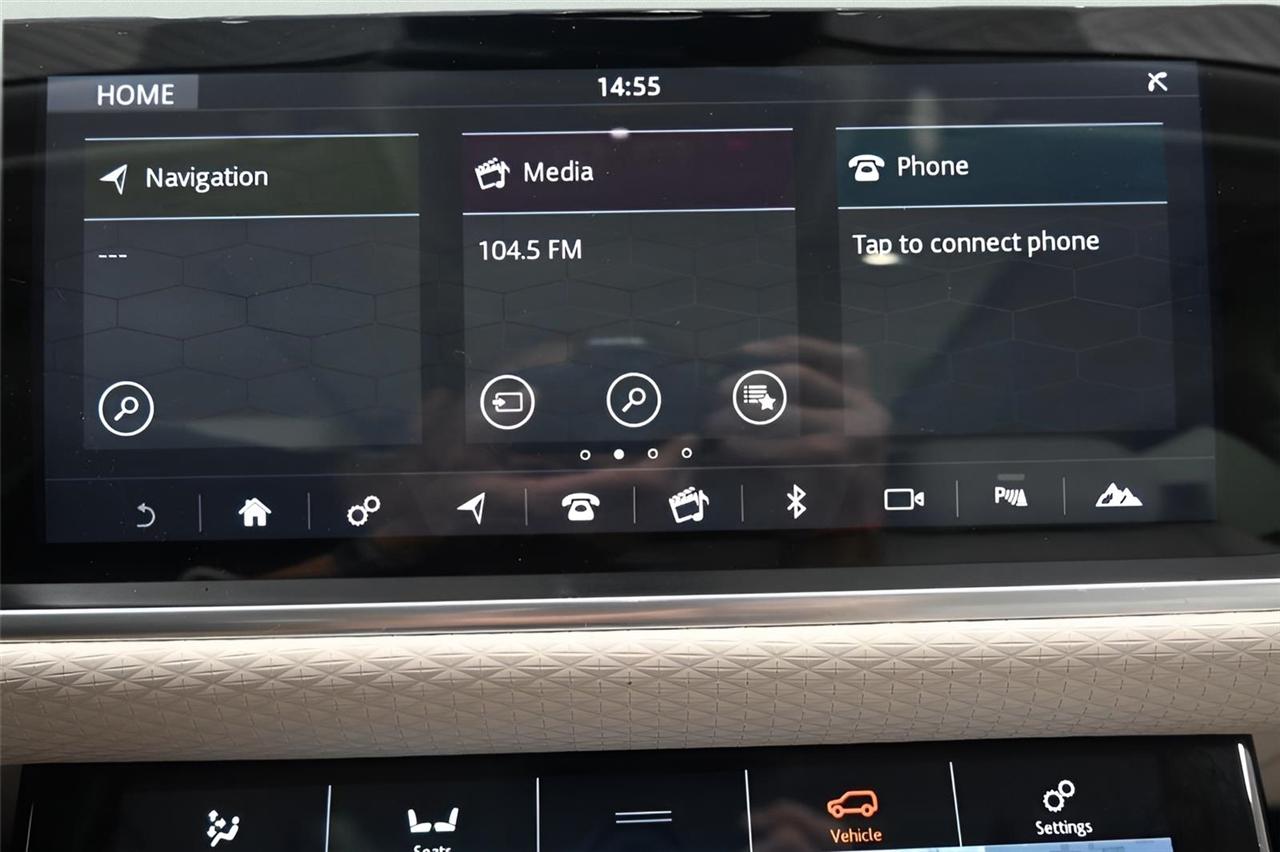Land Rover Range Rover Velar  2018
