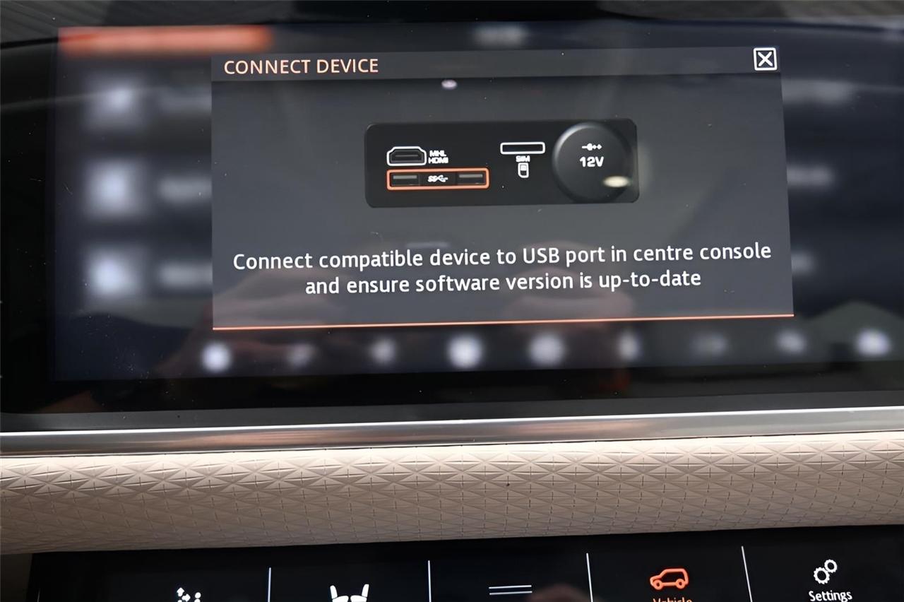Land Rover Range Rover Velar  2018