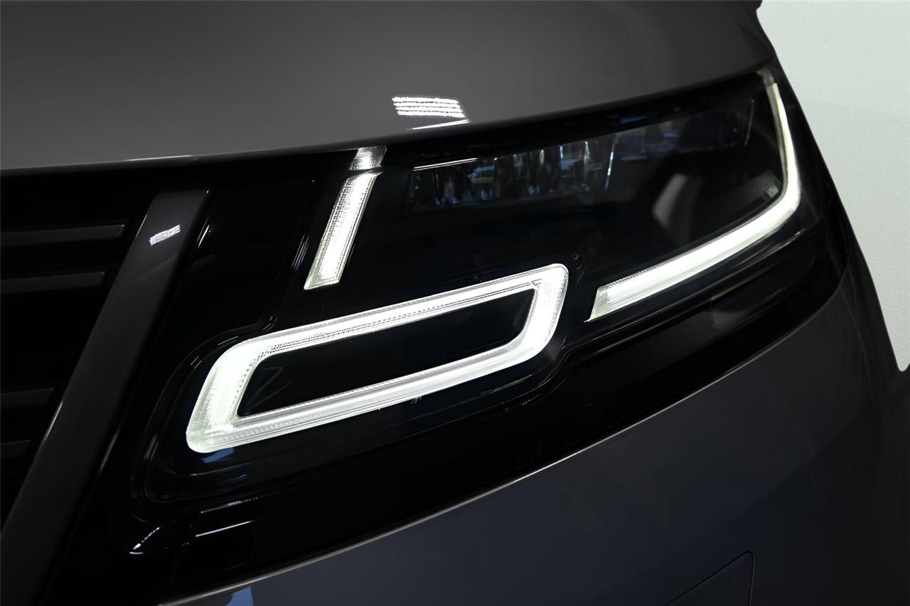 Land Rover Range Rover Velar  2018