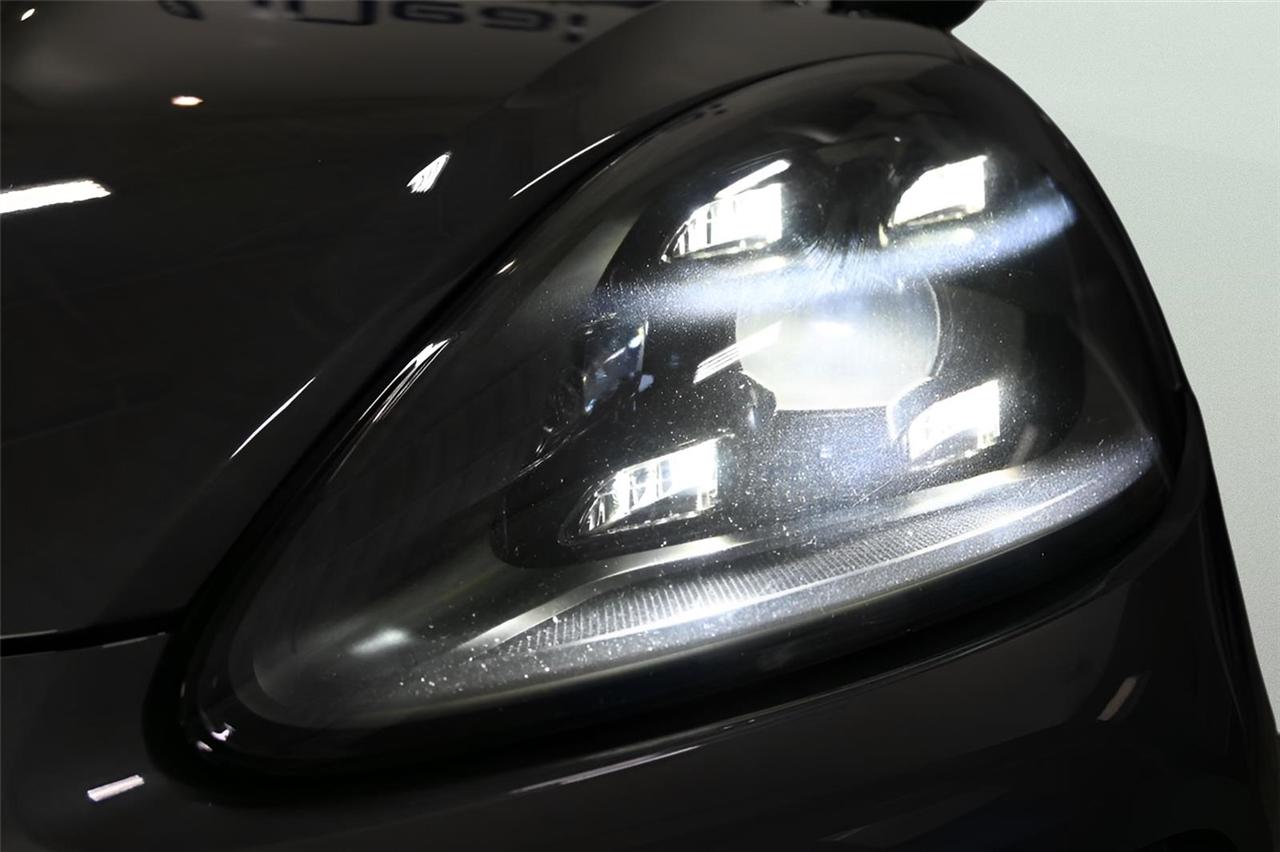 Porsche Cayenne  2019